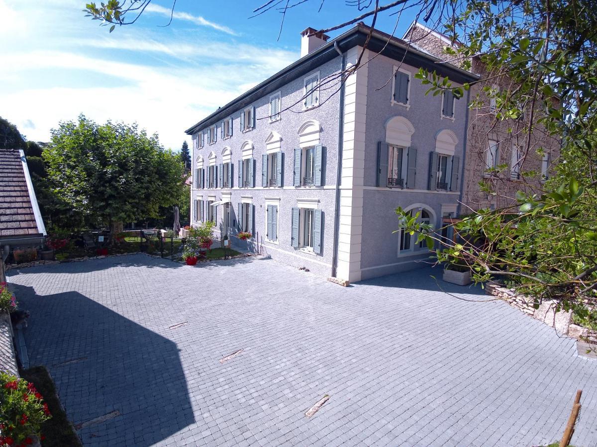 A Deux Pas Du Rheby Hotel Villebois Kültér fotó