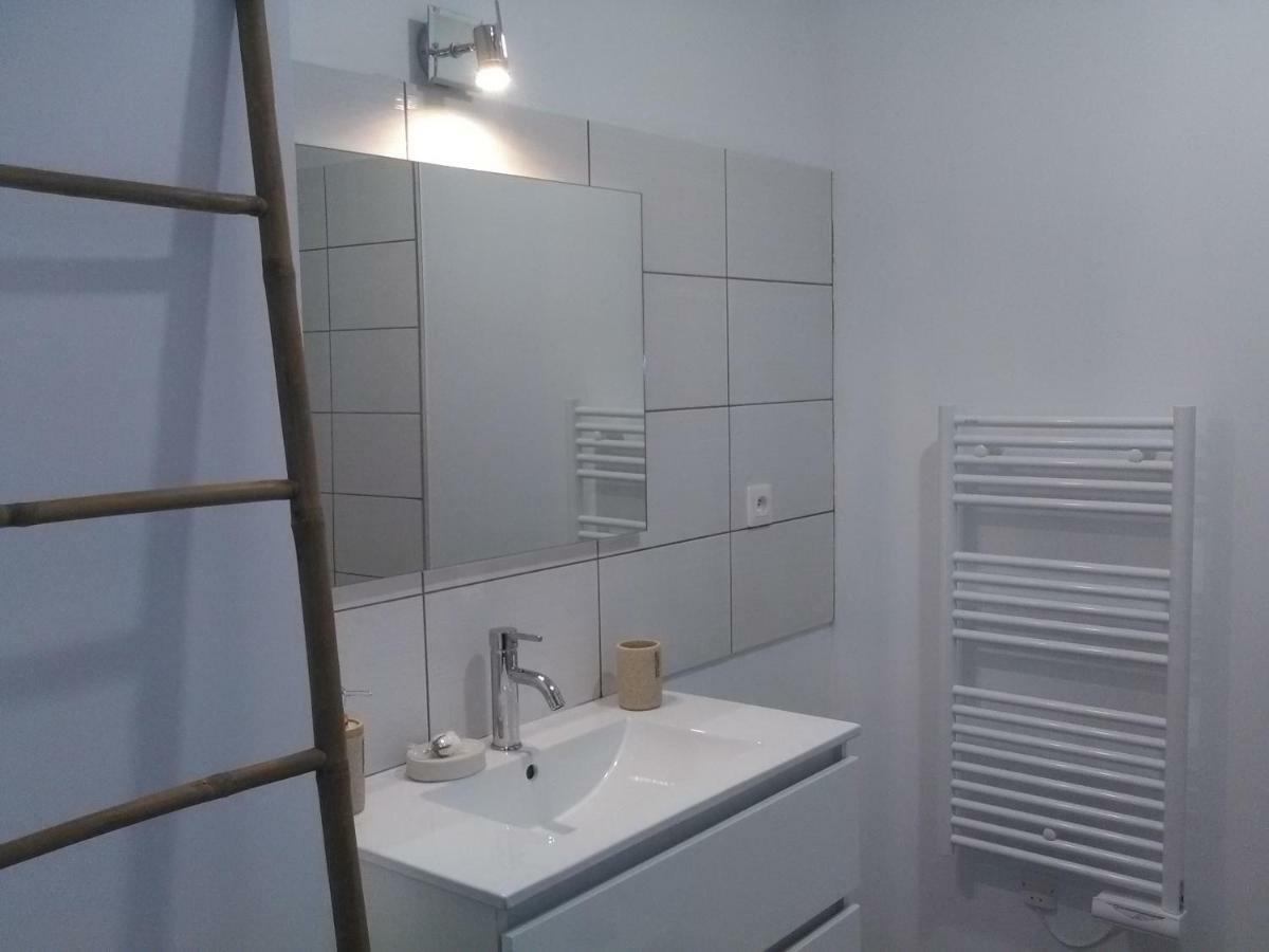 A Deux Pas Du Rheby Hotel Villebois Kültér fotó